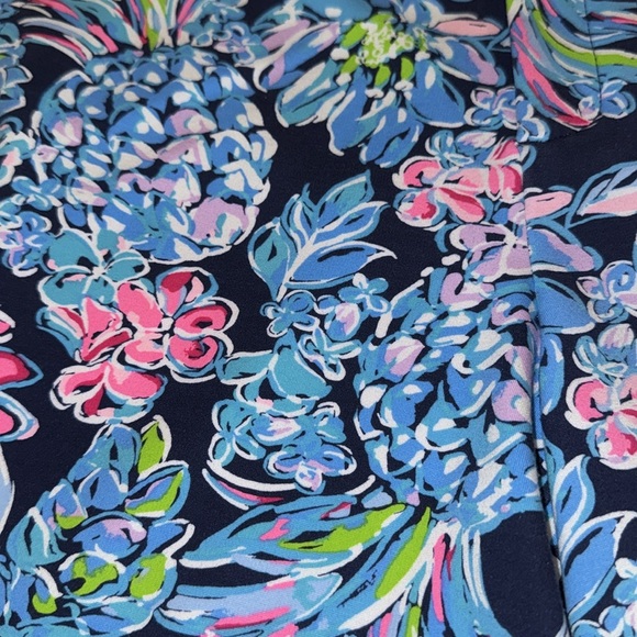 Lilly Pulitzer Darci Knit short high tide navy pineapple Paradise size 10 NWT - Picture 3 of 8